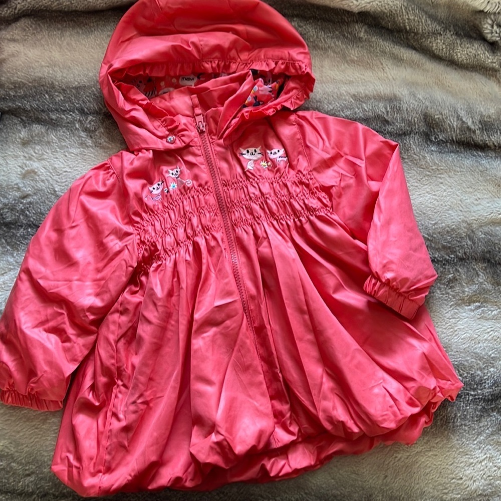 H&M jacket 2T adorable with inside cats lining, wind breaker rain jacket